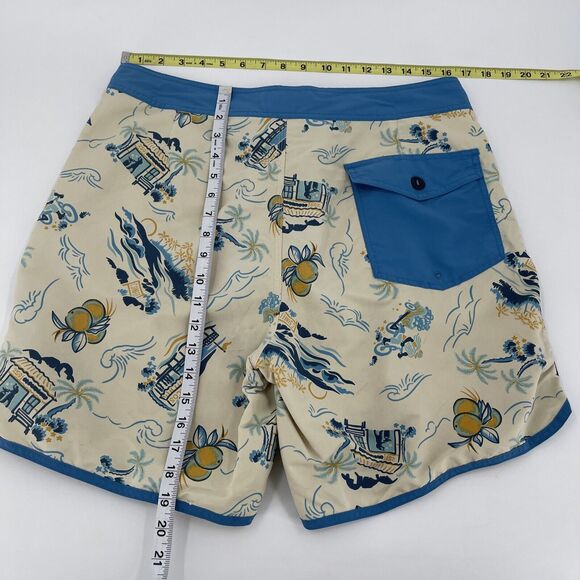 Patagonia Unlined Swim Trunks Shorts Mens 35 Multicolor Pocket Style 86730 - Picture 8 of 9
